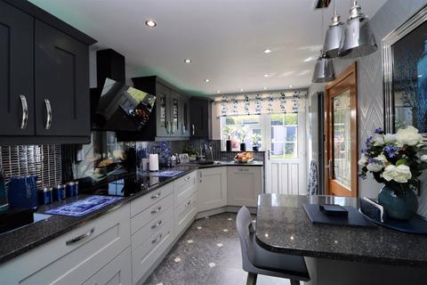 8 Linley Close, Aldridge, Walsall, WS9 0ES