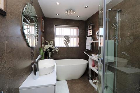 8 Linley Close, Aldridge, Walsall, WS9 0ES