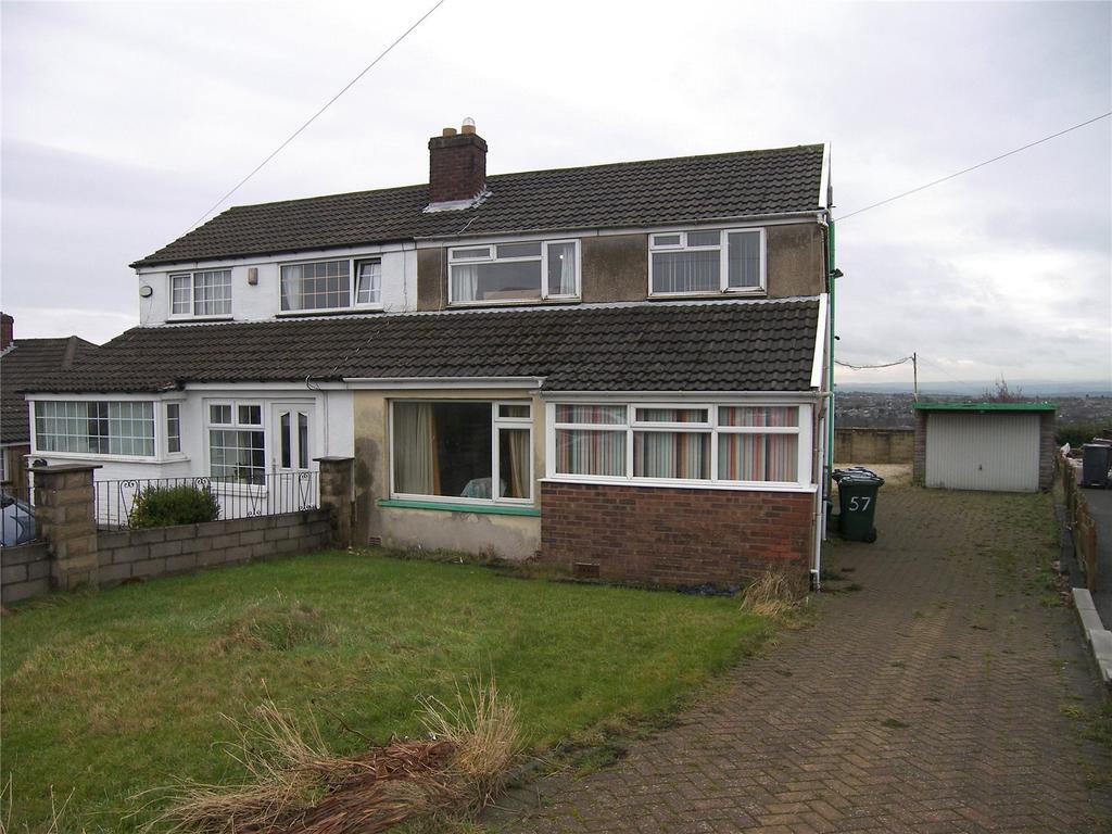 St Abbs Drive, Bradford, West Yorkshire 2 bed semidetached house £110,000