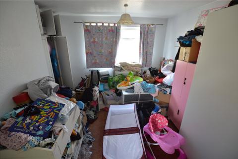 25 Carlton View, Leeds, LS7 1NR