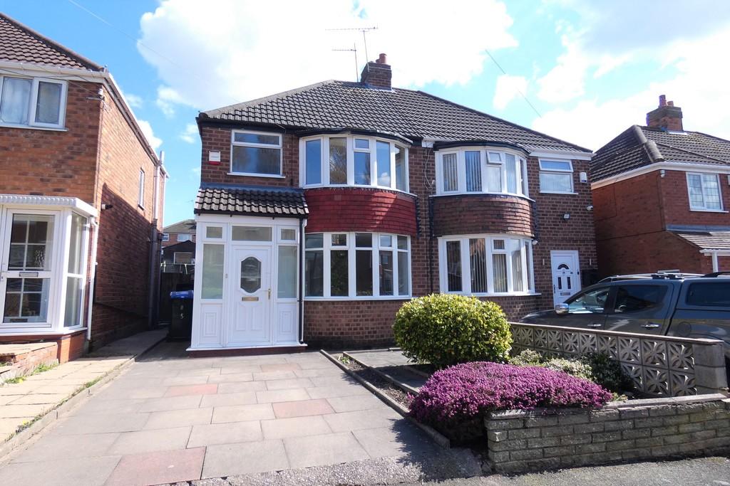 Appleton Avenue, Great Barr, Birmingham 3 bed semidetached house £