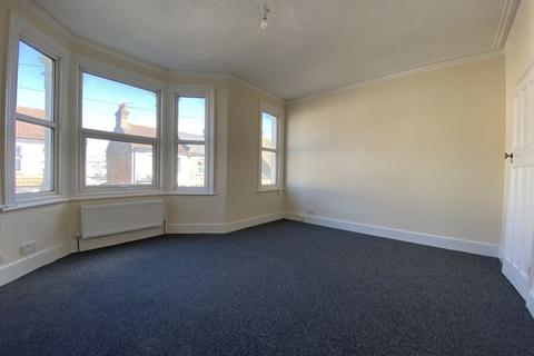2 bedroom flat to rent - Belle Vue Place, Southend-On-Sea