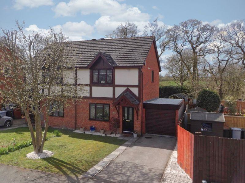Field Lane, Wistaston, Cheshire 3 bed semidetached house £180,000
