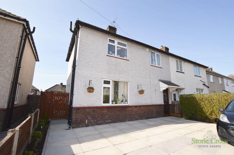 Edge Green Lane, Golborne, Warrington, WA3 3SU 3 bed semidetached