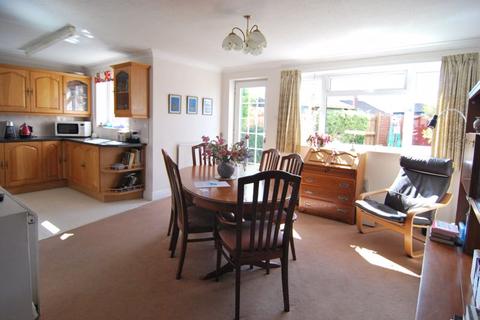 2 Armscroft Place, Gloucester, GL2 0SP