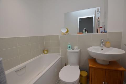 35 Howes Crescent, Bishopdown, Salisbury, SP1 3FU