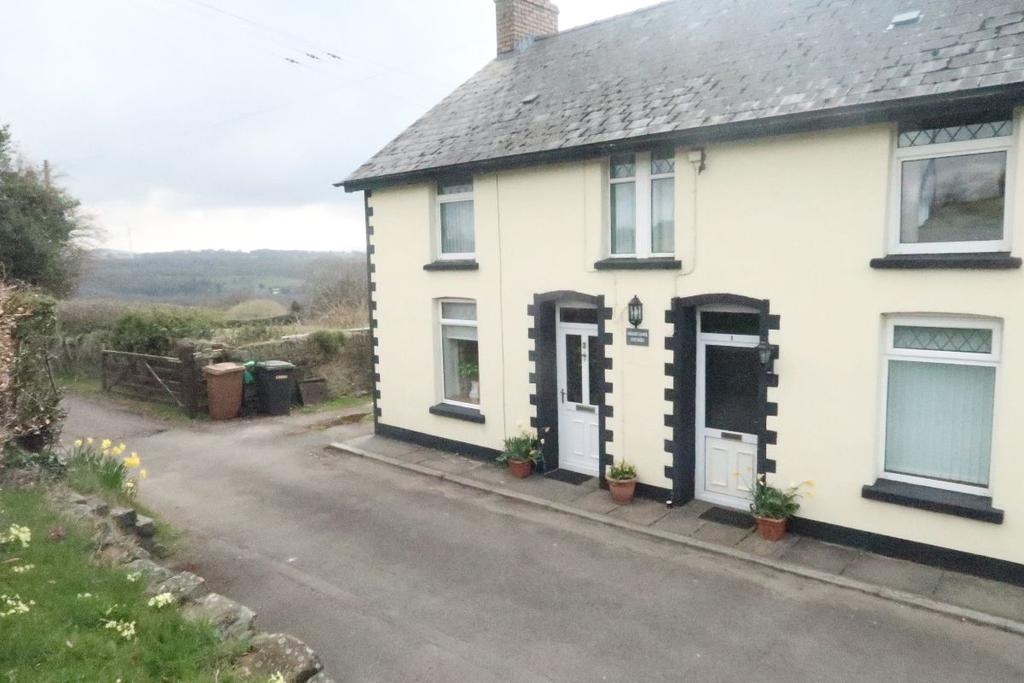 Argoed Ganol Cottages, Maesruddud... 2 bed cottage £695 pcm (£160 pw)