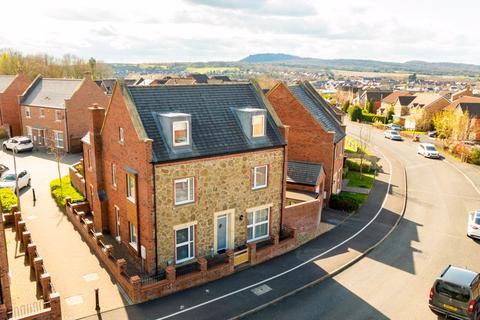 26 Nelsons Walk, Dawley Bank, Telford, TF4 2FN
