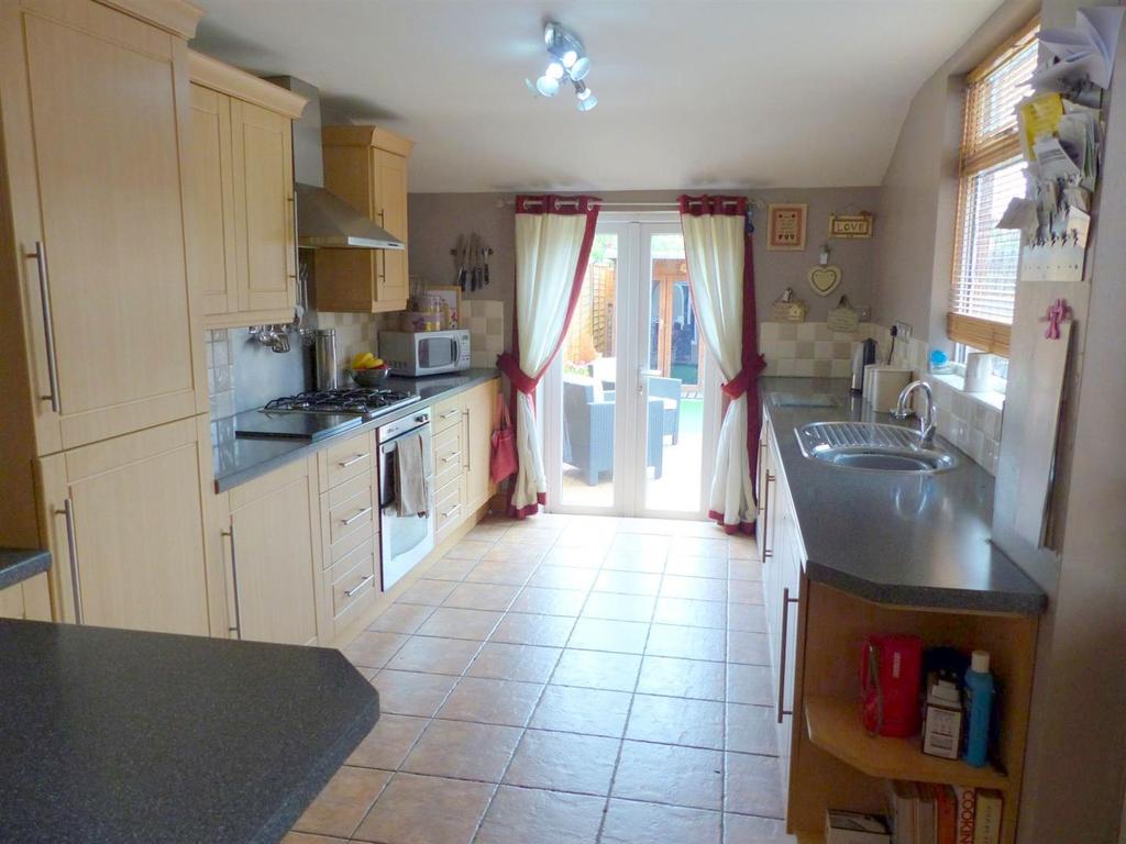 Wollaston Road Cleethorpes 3 bed terraced house £575 pcm (£133 pw)
