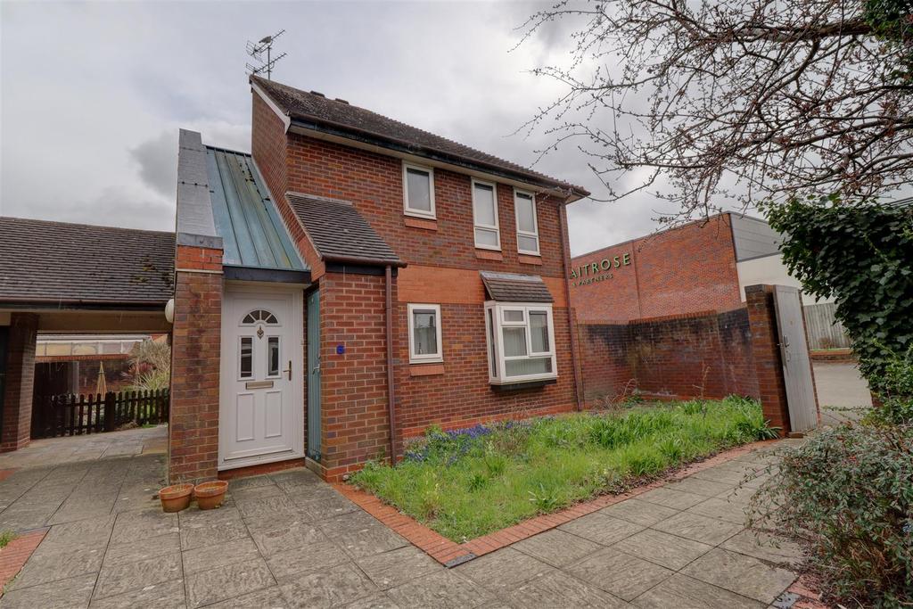 Sinclair Court Evesham 1 bed flat £595 pcm (£137 pw)