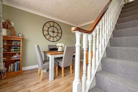 6 Constable Close, Sproatley, Hull, HU11 4XJ