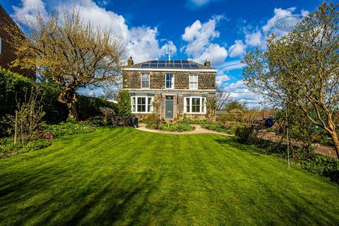 78 Carr Road, Sheffield, S6 2WZ