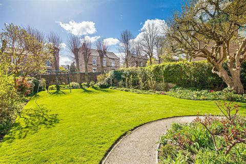 78 Carr Road, Sheffield, S6 2WZ