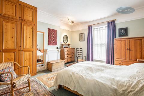 78 Carr Road, Sheffield, S6 2WZ