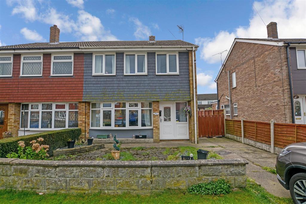 Birchwood Road, Scunthorpe 3 bed semidetached house £145,000