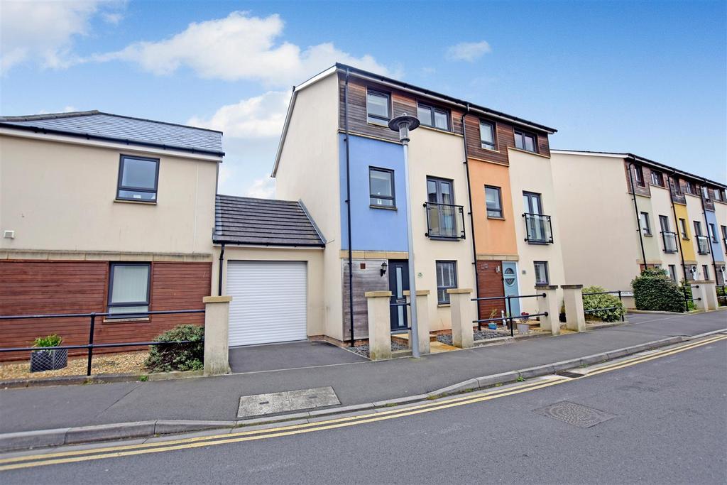 Newfoundland Way, Portishead 4 bed townhouse £395,000