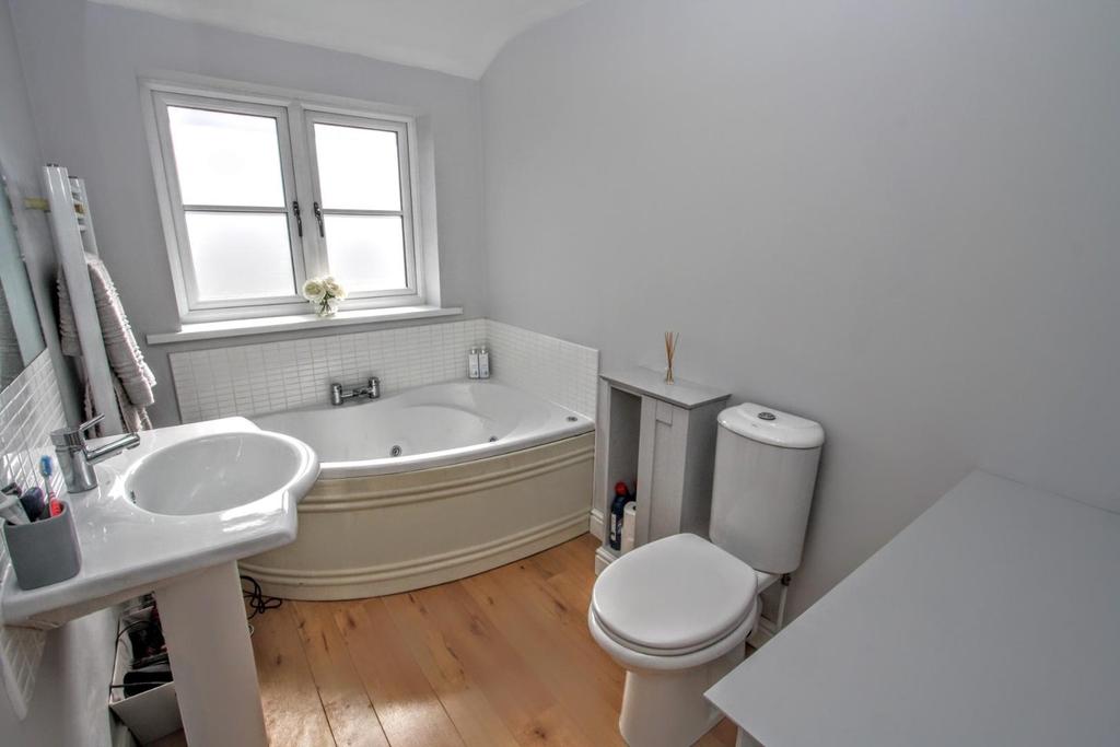 En suite bathroom