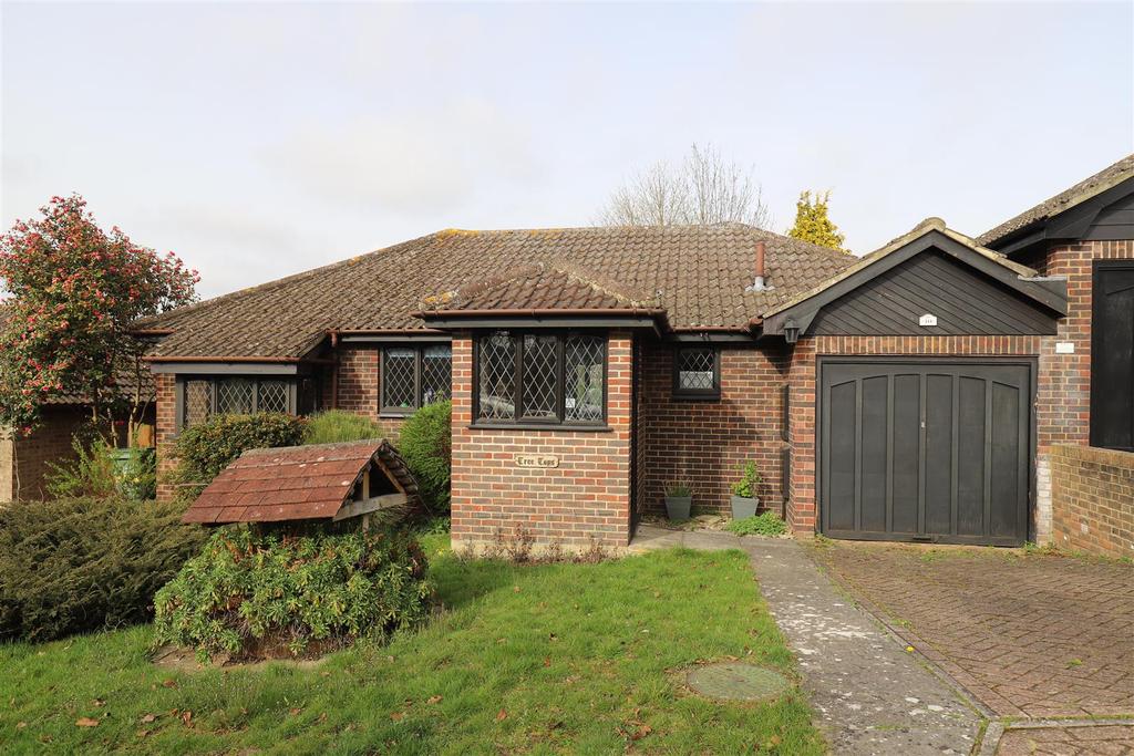 Caernarvon Drive, Maidstone 2 bed bungalow £300,000