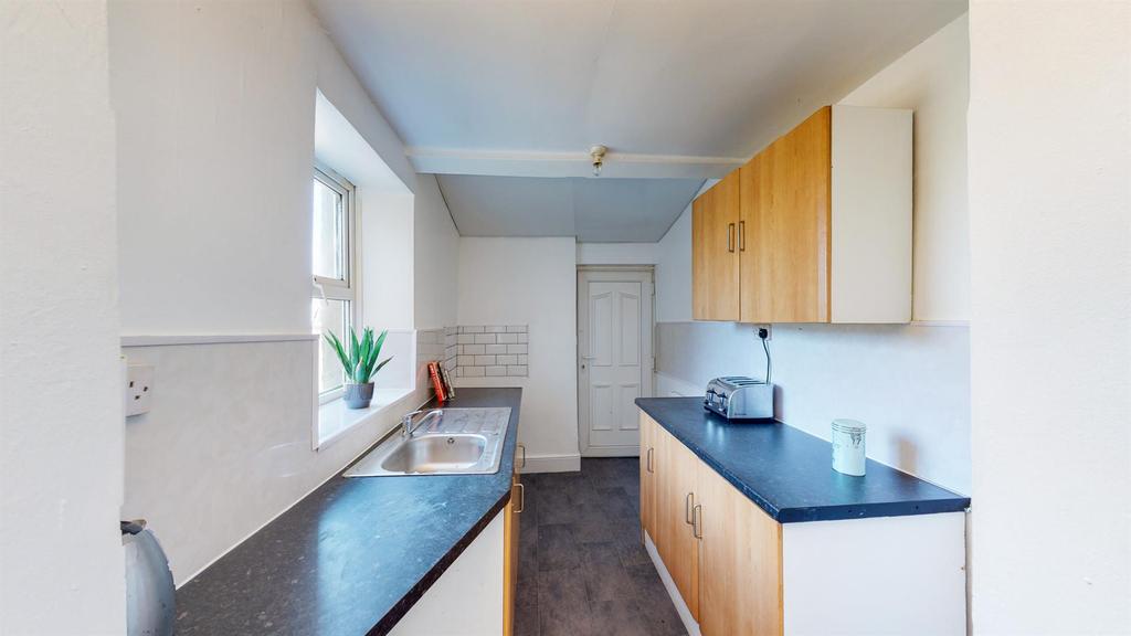 Flat 16, West View, Wrekenton, Gateshead, Tyne & W