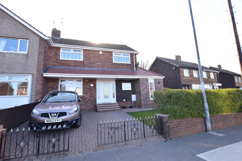 Ravenswood Road, Redhouse, Sunderland 2 bed semidetached house £119,950