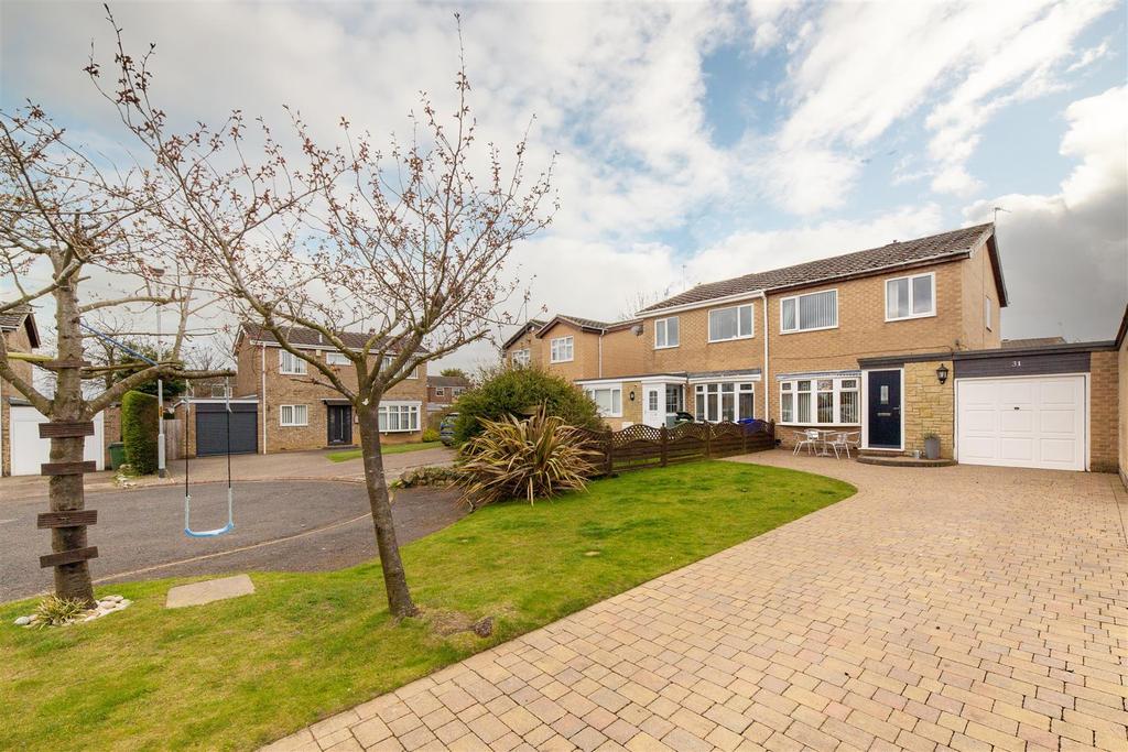Kettering Place, Cramlington 3 bed semidetached house £190,000