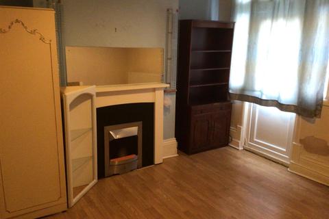 66 Avondale Road, Wolverhampton, WV6 0AJ