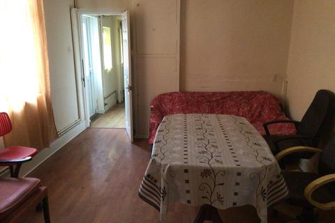 66 Avondale Road, Wolverhampton, WV6 0AJ