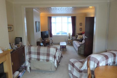 10 Burnham Gardens, Hounslow, TW4 6LR