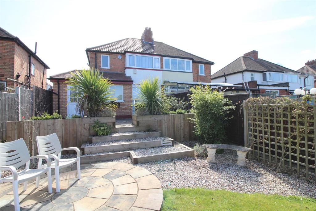 Stroud Road, Shirley, Solihull 3 bed semidetached house £299,950