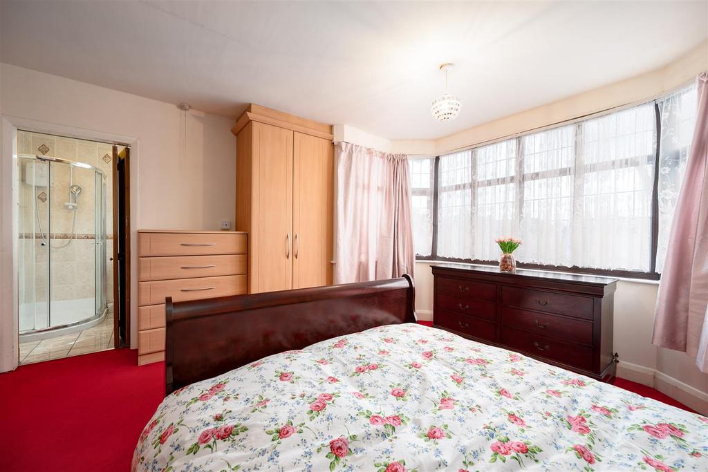 Master En-Suite