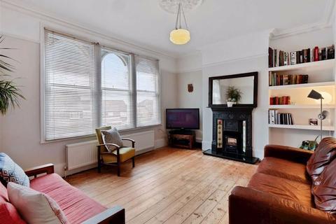 21b Champion Road, London, SE26 4HD