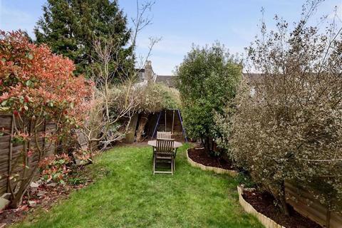 21b Champion Road, London, SE26 4HD