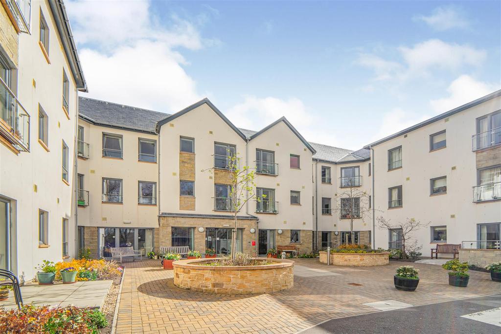 Hailes Green front ext.jpg
