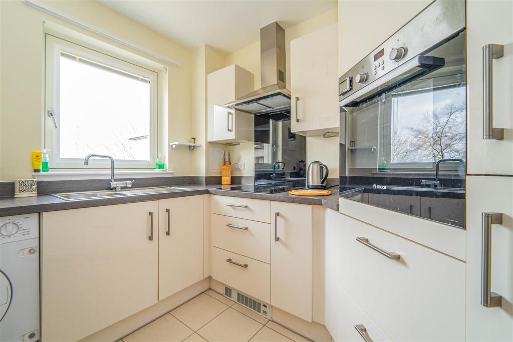 Kitchen 40 HG.jpg