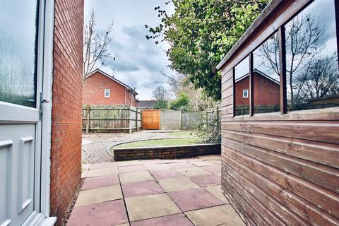 25 Barbers Close, Worcester, WR4 9XX