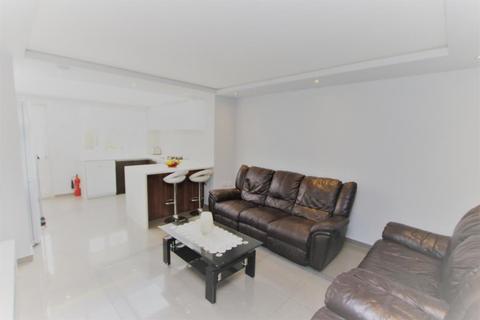93 Kenmore Road, Harrow, HA3 9EY