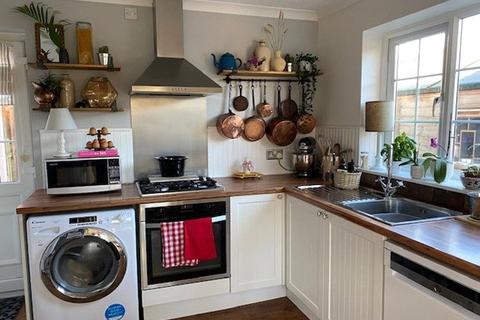 2 Carleton Close, Wymondham, NR18 0EE