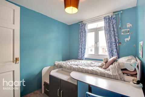 51 Cattawade Link, Basildon, SS14 2QF