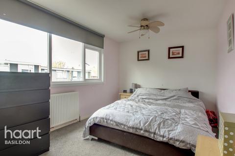 51 Cattawade Link, Basildon, SS14 2QF