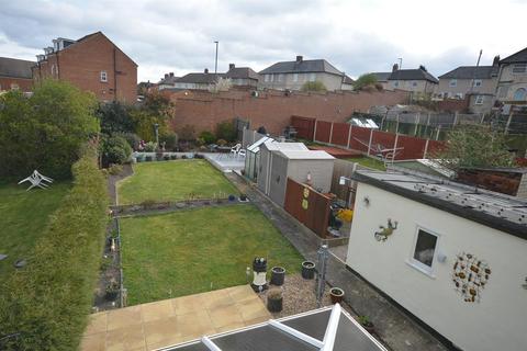 10 Beech Street, Hollingwood, Chesterfield, S43 2HN