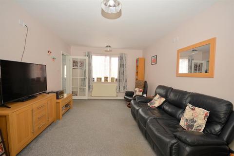 10 Beech Street, Hollingwood, Chesterfield, S43 2HN