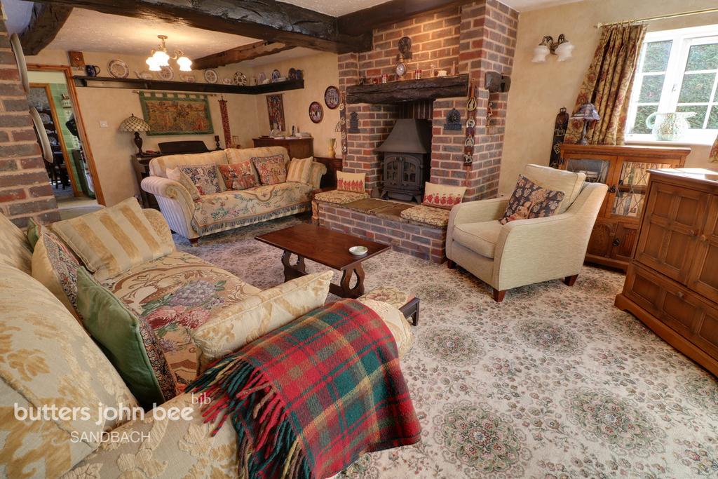 Colley Lane, Sandbach 3 bed cottage £385,000
