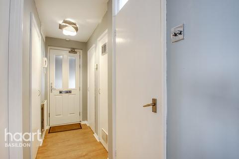 228 Falstones, Basildon, SS15 5DS