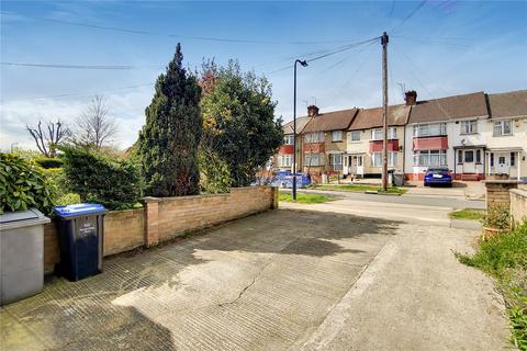 124 Victoria Avenue, Wembley, HA9 6PY