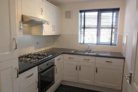 2 bedroom flat to rent, Oulton Road, Stone, ST15