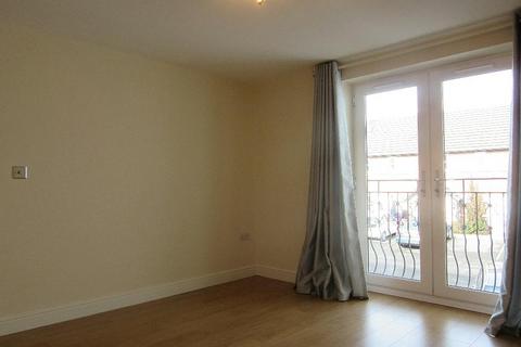 2 bedroom flat to rent, Oulton Road, Stone, ST15