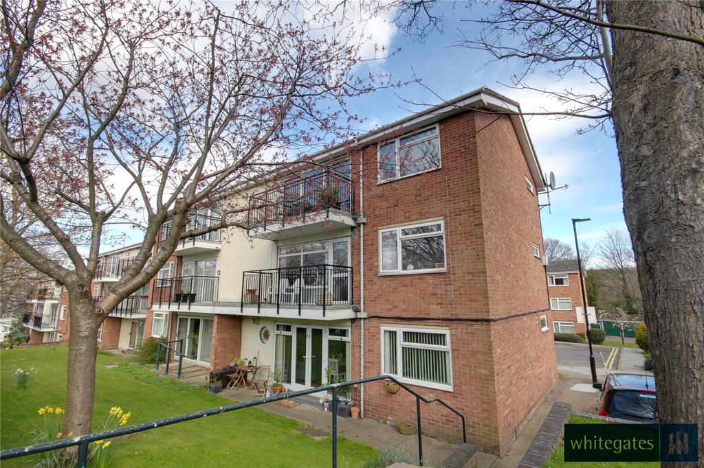 Norfolk Park Drive, Sheffield, S2 2 bed apartment £675 pcm (£156 pw)