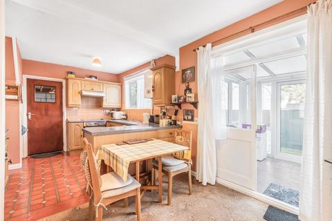 87 Foxhays Road, Reading, RG2 8NA