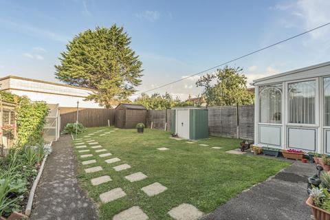 87 Foxhays Road, Reading, RG2 8NA