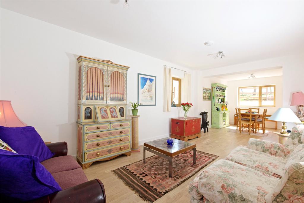 Sitting/Dining Room